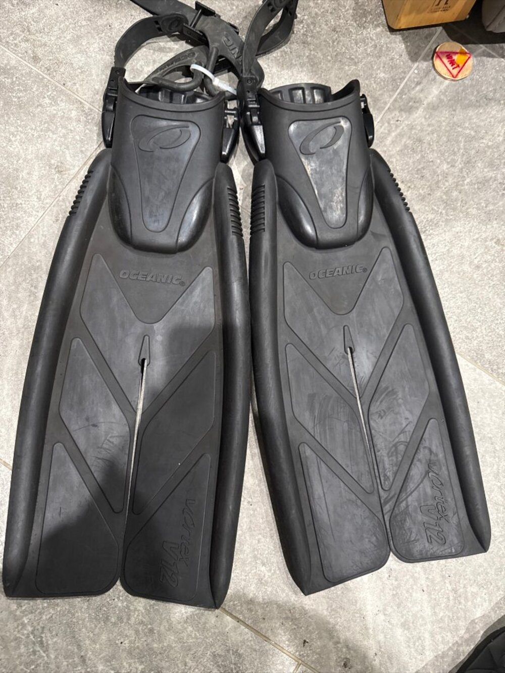 Oceanic Vortex V12 Split Fins Scuba, Freediving, Snorkeling, Swimming Size Small